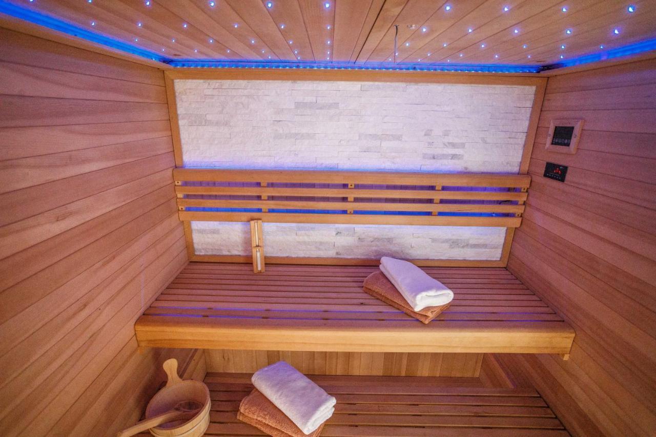Nono Jure , Private Pool & Sauna Milna  Exterior photo